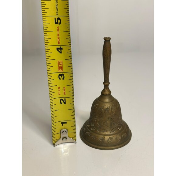 VTG Etched Brass Bell 4.25" - Floral Wreath Design Home Decor Collectible Retro - Picture 5 of 5